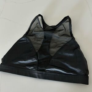 Victoria Sport Bra with mesh detailing